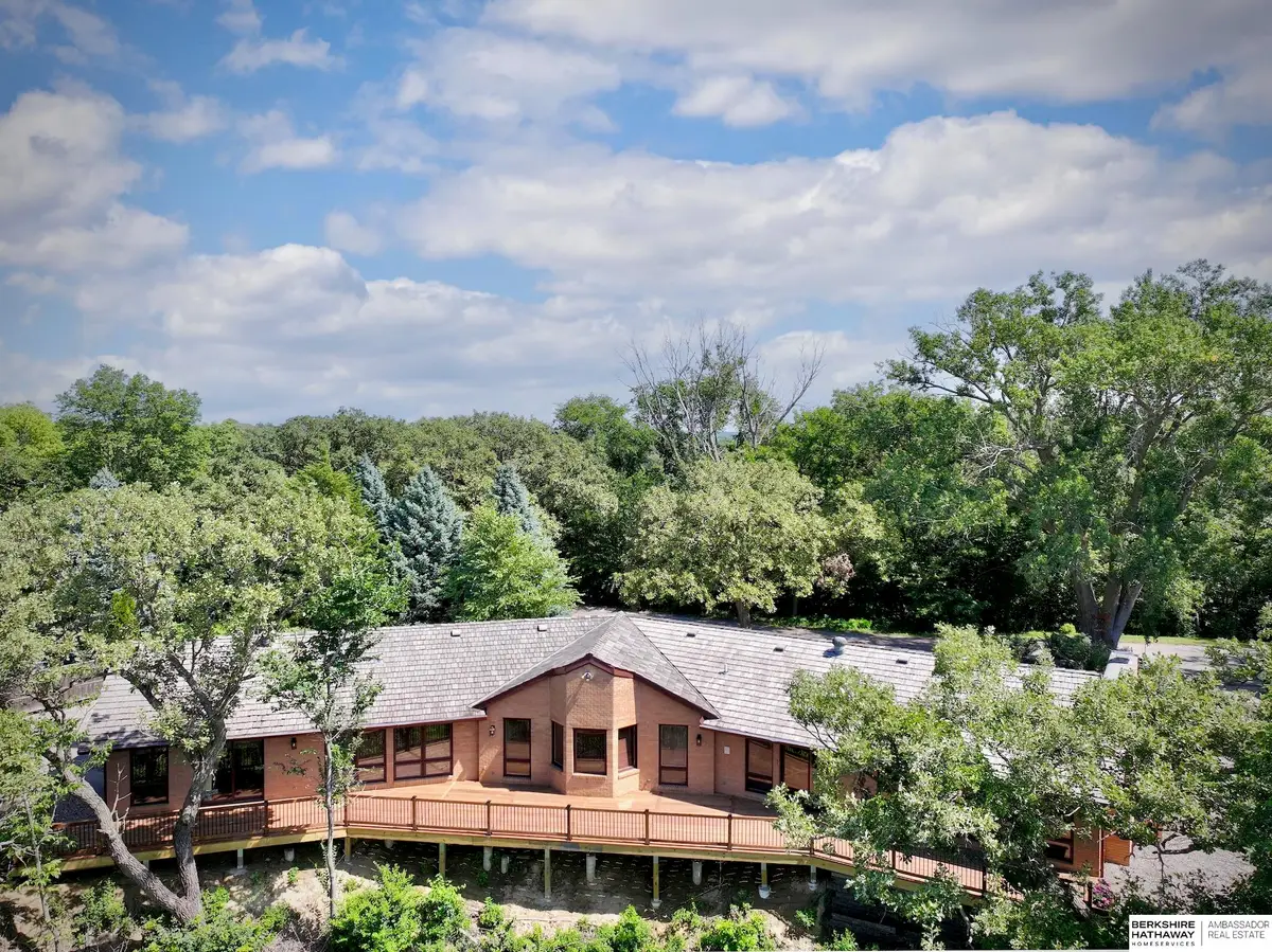30238 Nixon Drive, Honey Creek, IA 51542 - #1