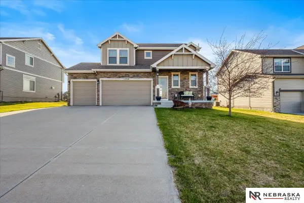 11918 S 210th Street, Gretna, NE 68028