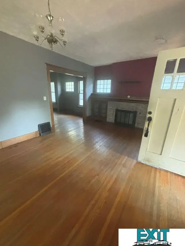 1619 S 25th Street, Lincoln, NE 68502 - #2