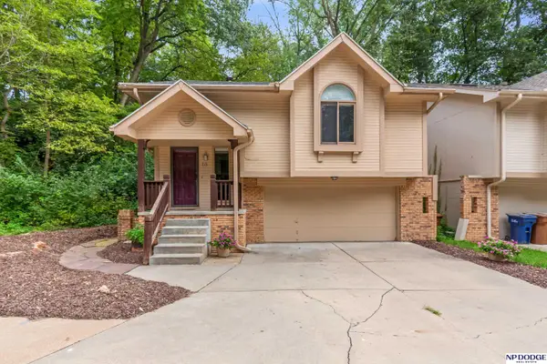 715 Jefferson Circle, Bellevue, NE 68005