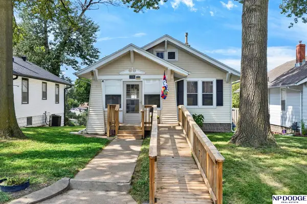 1106 S 43rd Street, Omaha, NE 68105