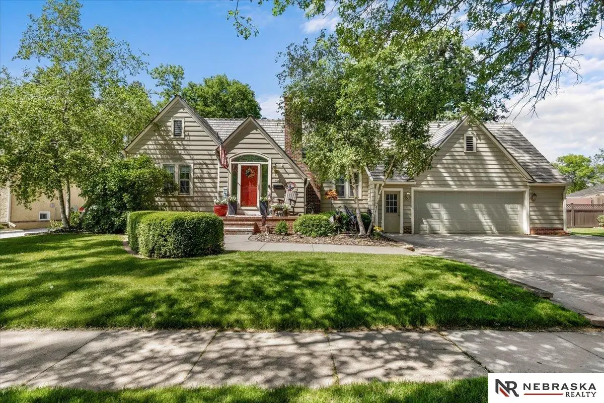 520 W 19th Street, Fremont, NE 68025 - #1