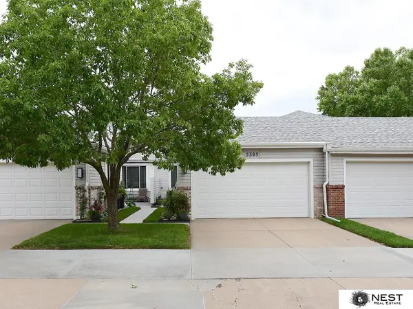 5305 Thies Cove Drive, Lincoln, NE 68516