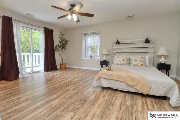 6611 Westshore Drive, Lincoln, NE 68516