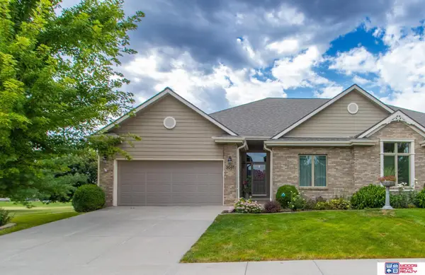 9041 S 28th Street, Lincoln, NE 68516