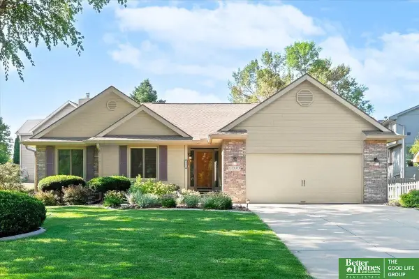 14965 Hillsdale Avenue, Omaha, NE 68137