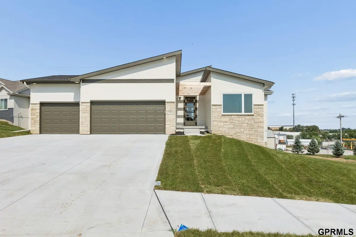 7711 S 180 Avenue, Omaha, NE 68136 - #1