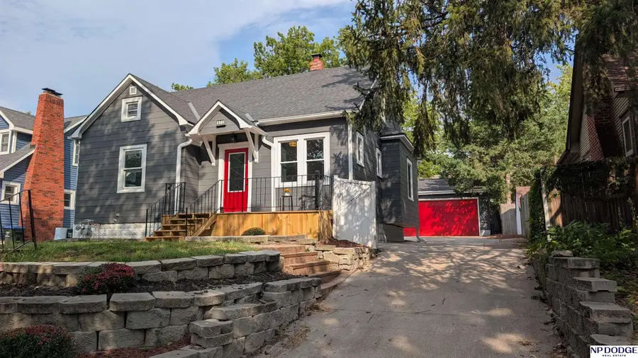 872 Elmwood Avenue, Lincoln, NE 68510 - #2