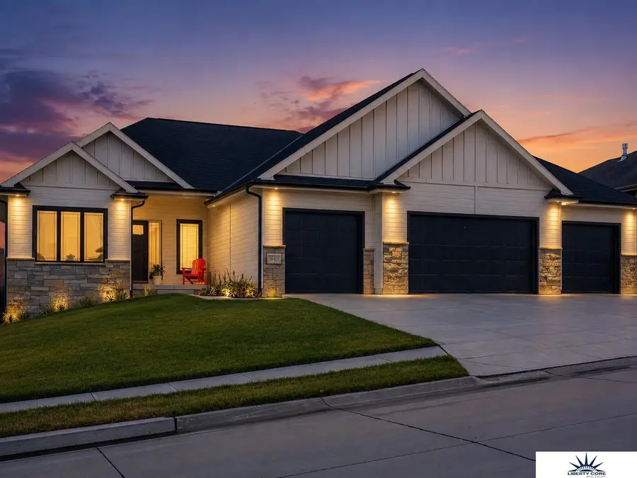 18405 Birch Avenue, Omaha, NE 68136 - #2