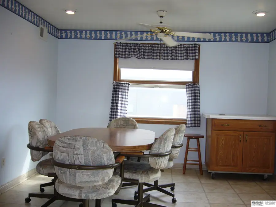 6242 S 36 Avenue, Omaha, NE 68107 - #2
