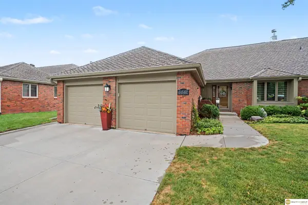 6442 S 120th Plaza, Omaha, NE 68137