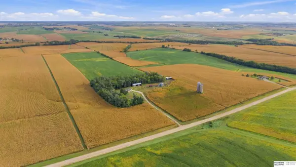 18702 Pflug Road, Springfield, NE 68059