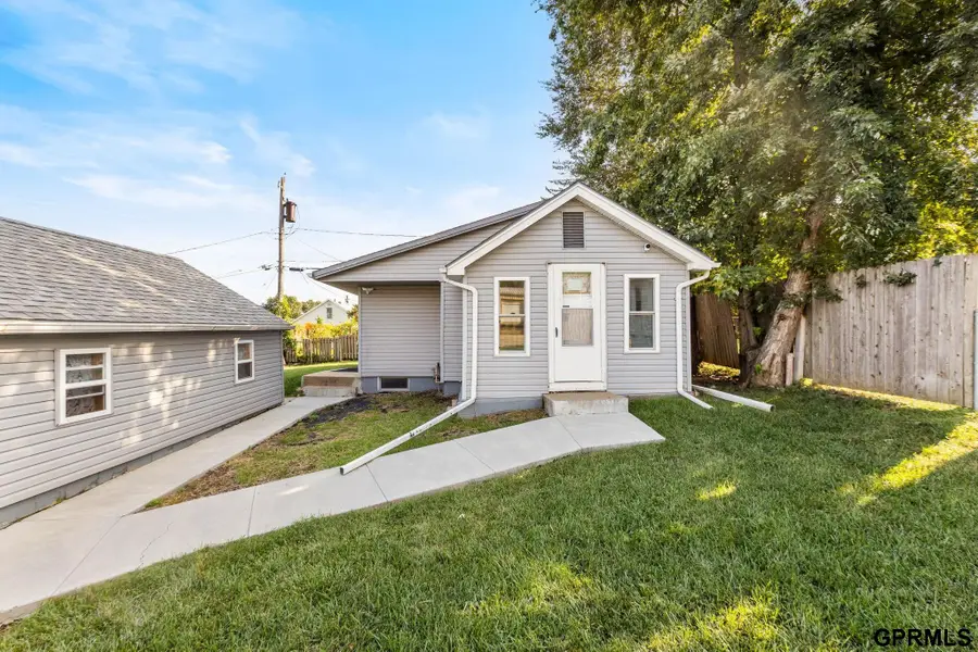 4205 D Street, Omaha, NE 68107 - #3