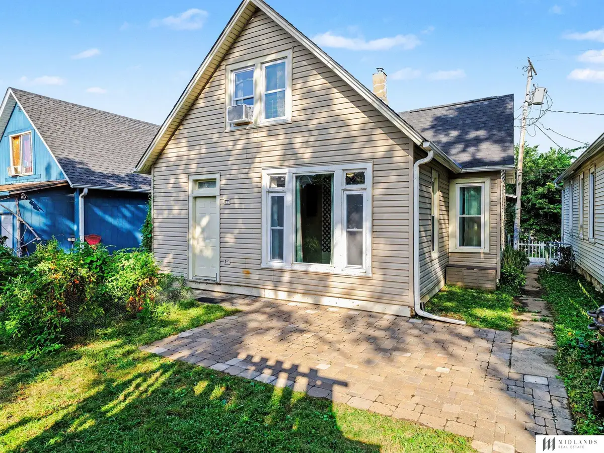 107 Stanford Circle, Omaha, NE 68108 - #1