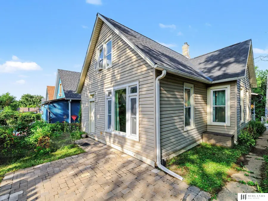 107 Stanford Circle, Omaha, NE 68108 - #3