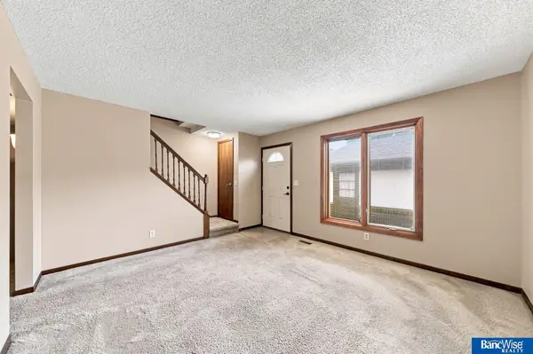 7008 Shamrock Road, Lincoln, NE 68506