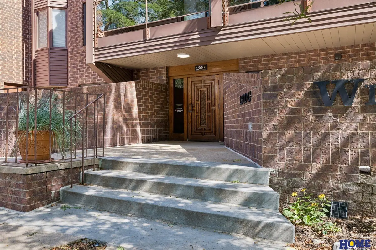 1300 G Street #301E, Lincoln, NE 68508 - #1