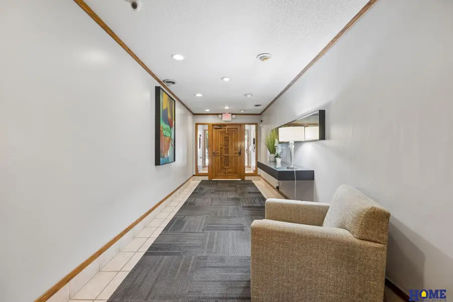 1300 G Street #301E, Lincoln, NE 68508 - #3