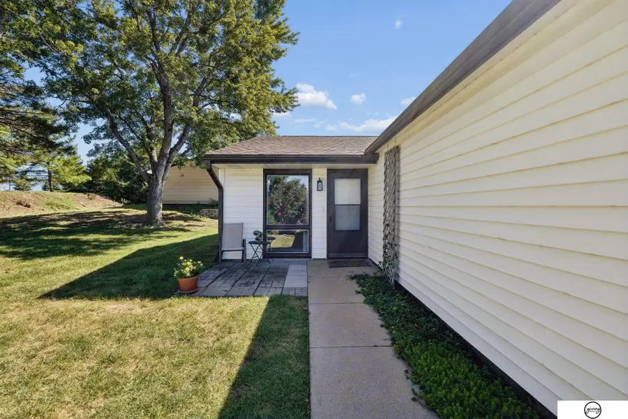 5908 Wolff Lane, Lincoln, NE 68521 - #2