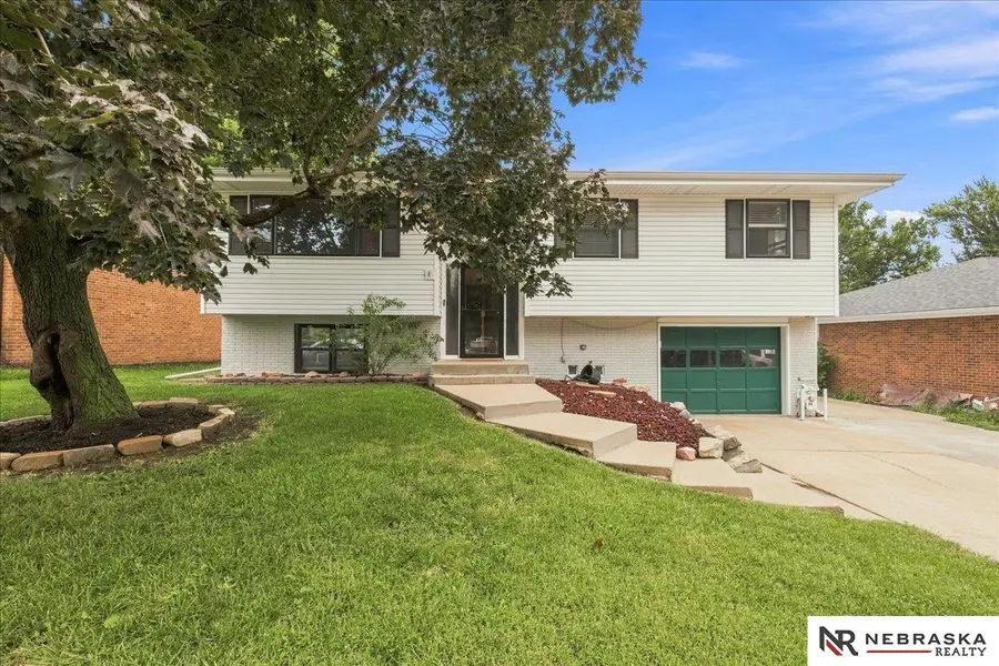 7208 Leighton Avenue, Lincoln, NE 68507 - #2