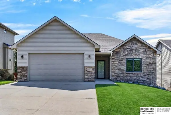 10611 Hillcrest Drive, La Vista, NE 68128