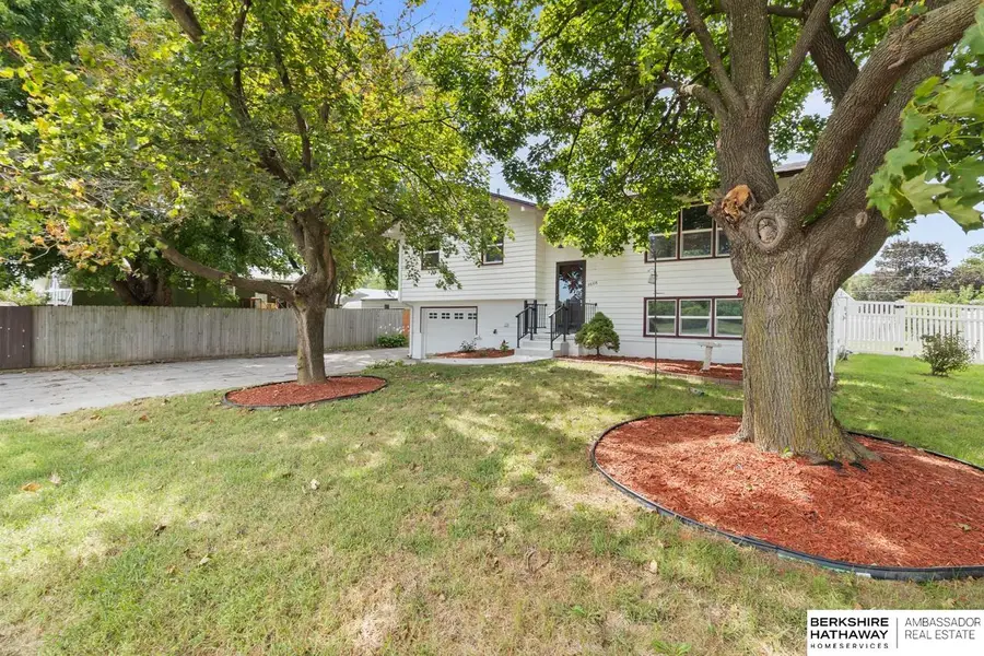 4608 N 90th Street, Omaha, NE 68134 - #3