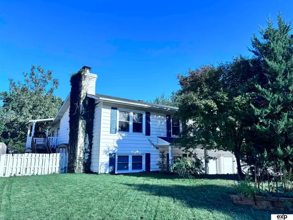 4105 N 101st Street, Omaha, NE 68134