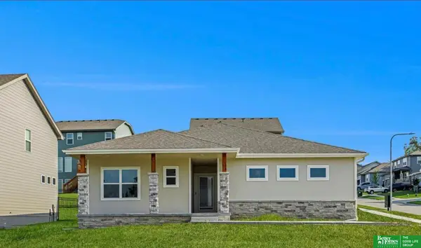 17635 Clay Street, Bennington, NE 68007