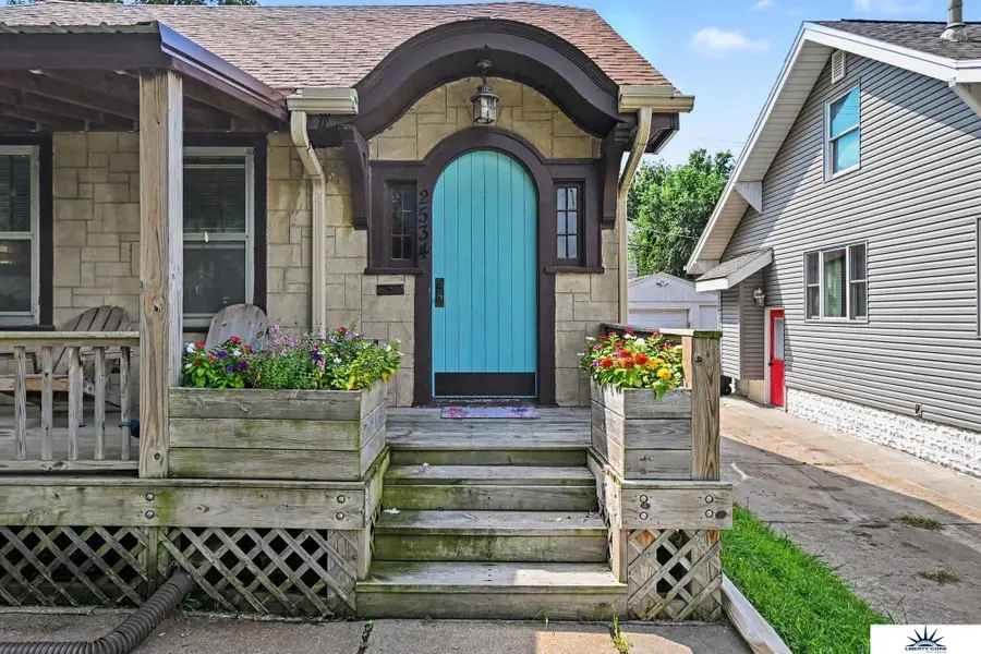 2534 N 49th Street, Omaha, NE 68108 - #3