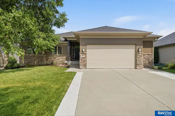 8942 S 29 Street, Lincoln, NE 68516