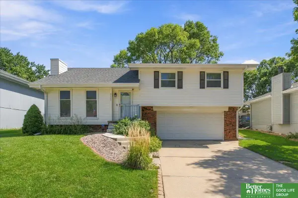 6623 S 108 Terrace, Omaha, NE 68137