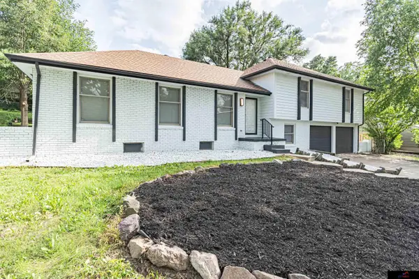 16559 Dorcas Street, Omaha, NE 68130