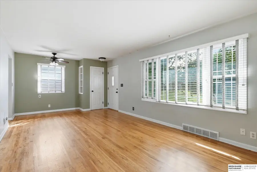 4502 B Street, Omaha, NE 68106 - #2