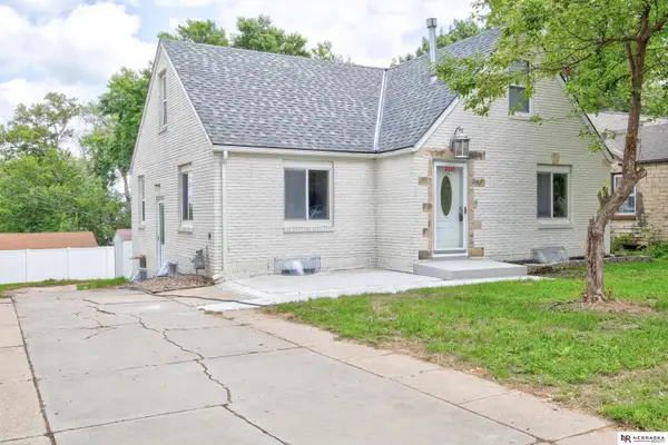3300 S 48th Street, Lincoln, NE 68506
