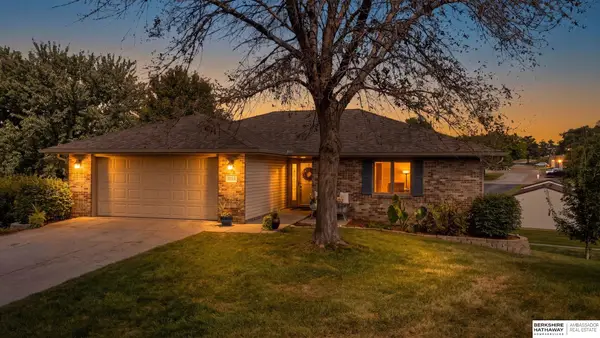 2360 Atwood Circle, Lincoln, NE 68521