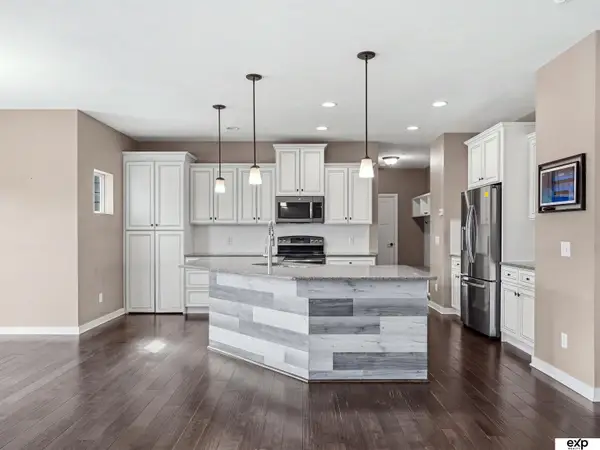 9511 S 172nd Street, Omaha, NE 68136