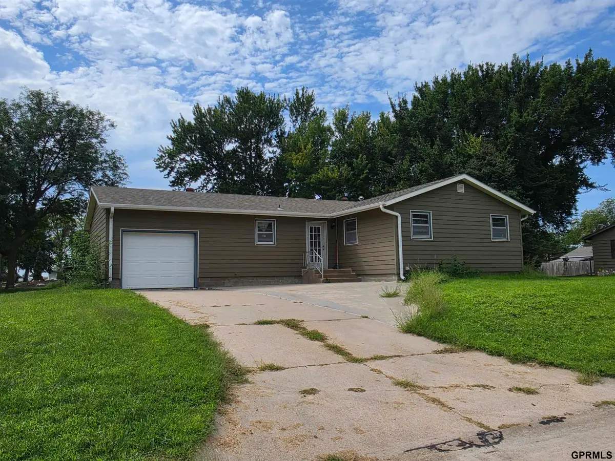 612 E Elm Street, Sutton, NE 68979 - #1