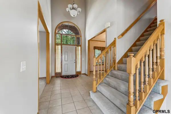 7823 N 156th Avenue, Bennington, NE 68007