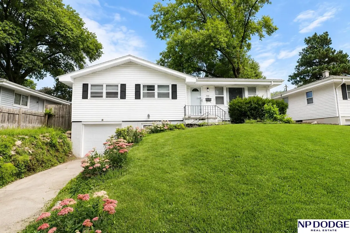 7426 Valley Street, Omaha, NE 68124 - #1