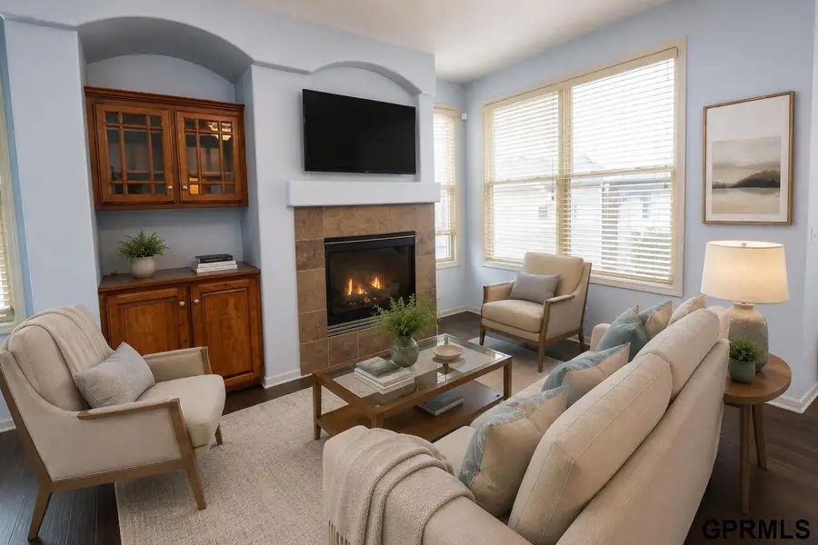 18884 Mason Plaza, Chicago, NE 68022 - #2
