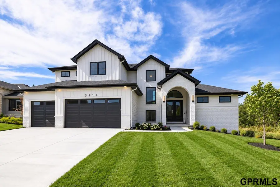 3912 S 213 Avenue, Elkhorn, NE 68022 - #2