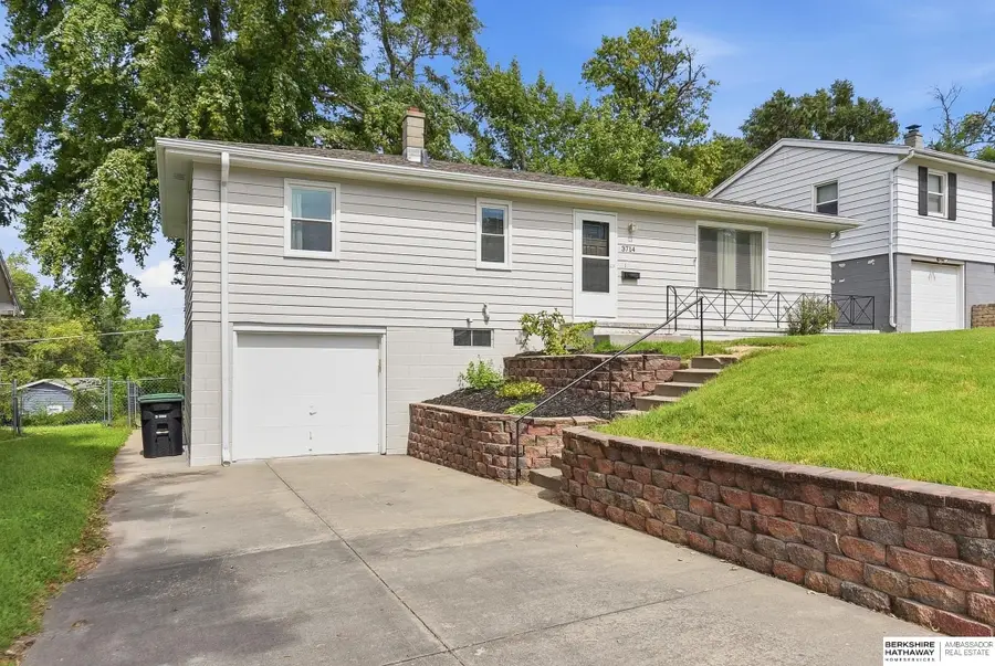 3714 Summit Street, Omaha, NE 68112 - #3