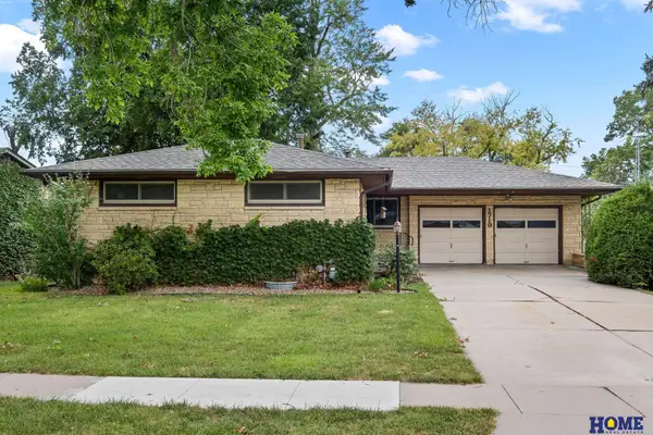 1719 E Manor Drive, Lincoln, NE 68506