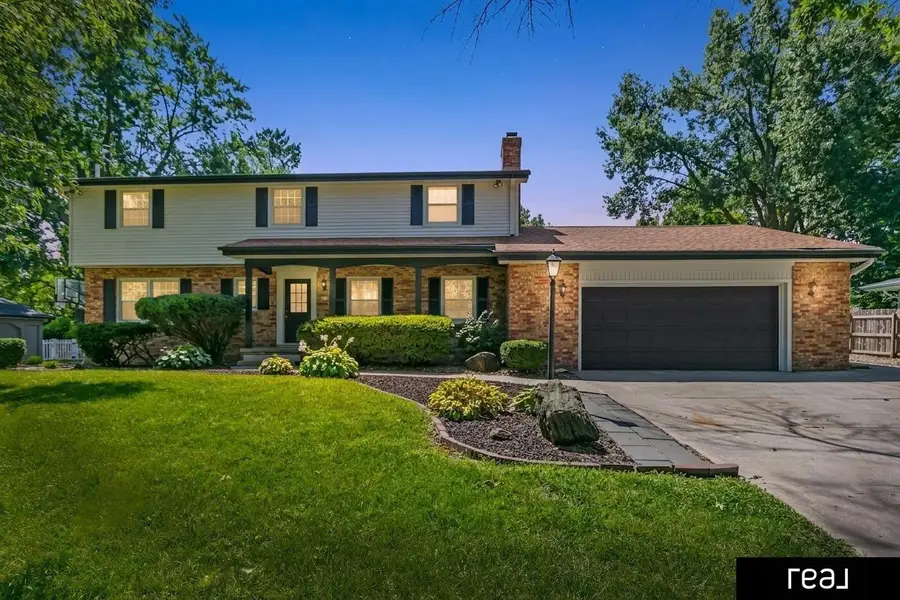 9831 Grover Street, Omaha, NE 68124 - #2