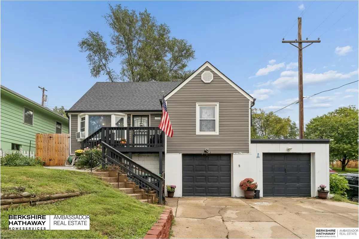 1939 S 37th Street, Omaha, NE 68105 - #1