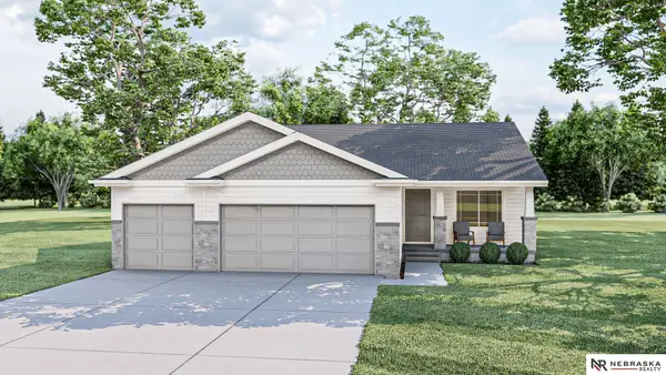 11204 Portage Drive, Papillion, NE 68046