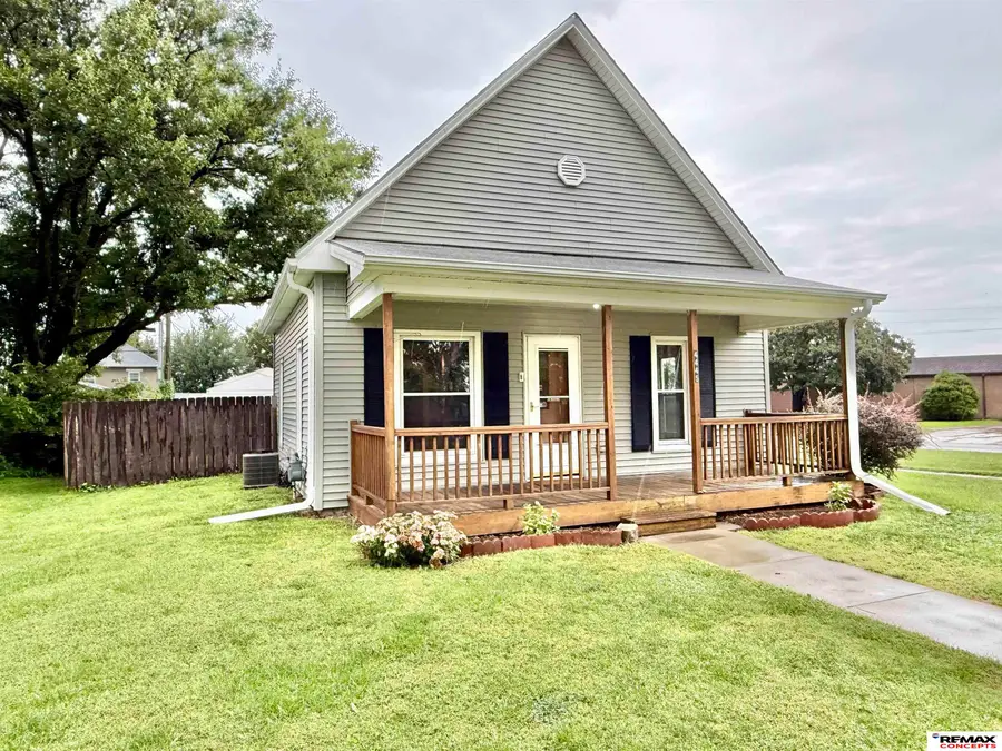4445 N 60th Street, Lincoln, NE 68507 - #2