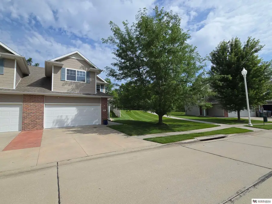 927 Carlton Circle, Lincoln, NE 68512 - #3