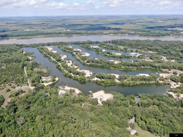 2334(1) Deer Hollow, Morse Bluff, NE 68648