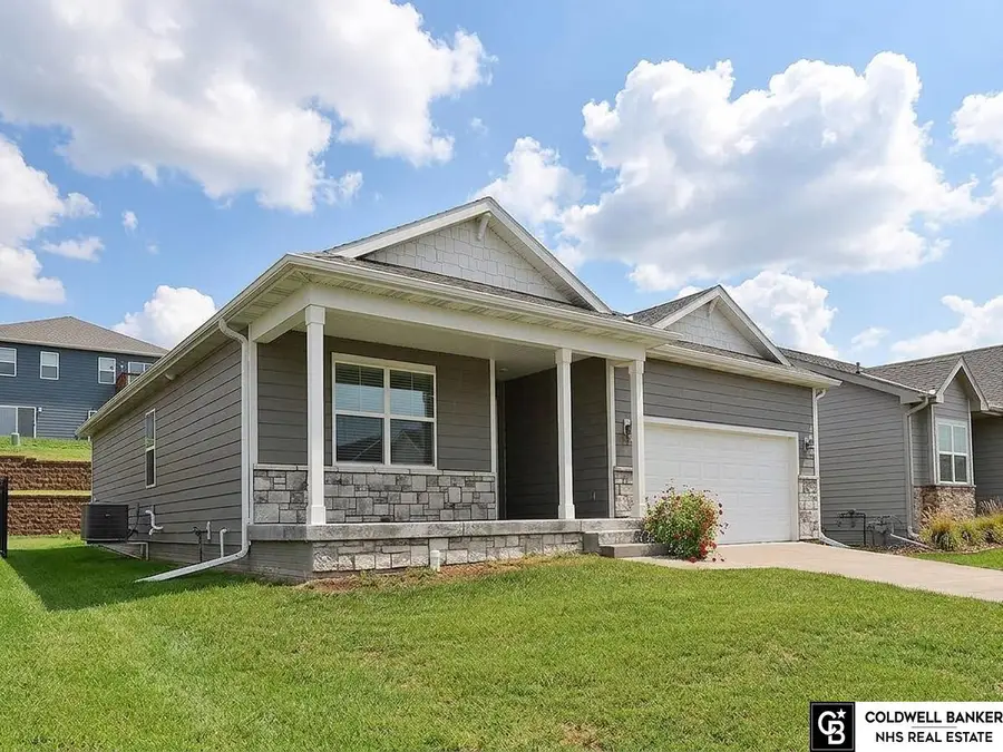 4452 Leawood Drive, Bellevue, NE 68123 - #2